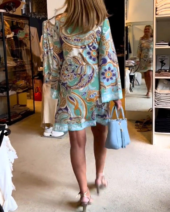 Sukienka z okrągłym dekoltem i nadrukiem