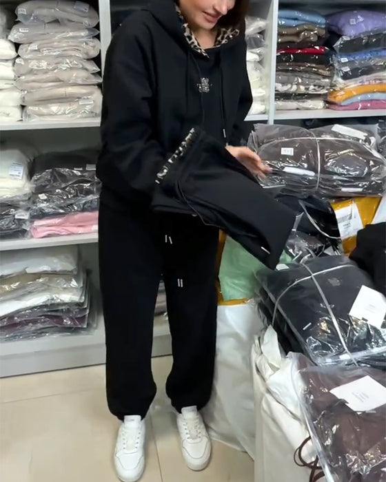 Zestaw Dwuczęściowy W Leopardzim Printcie Z Kapturem