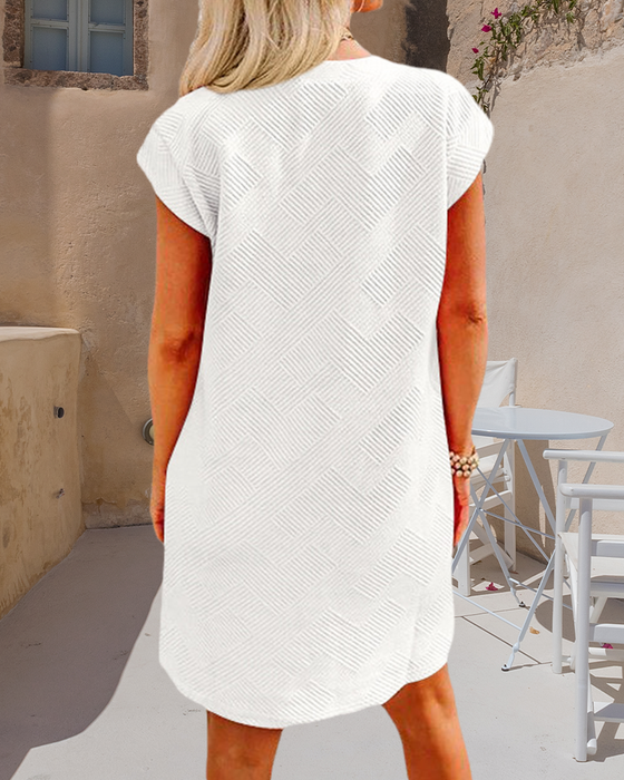 Sukienka z krótkim rękawem i kieszeniami