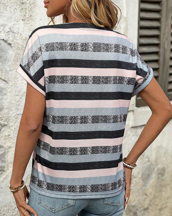 T-Shirt Dekolt V Trzy Guziki W Paski