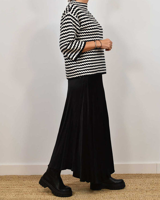 Bluzka z nadrukiem w falowane paski