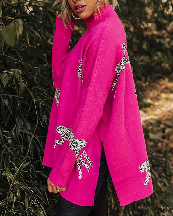Stylowy luźny sweter z wysokim kołnierzem i nadrukiem w panterkę