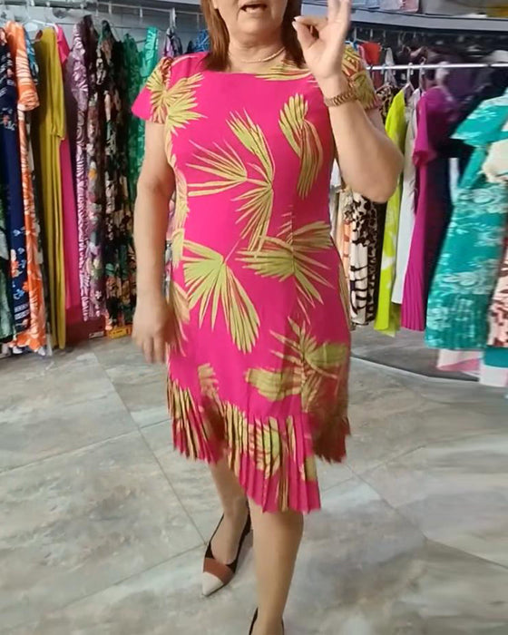 Plisowana sukienka z krótkim rękawem