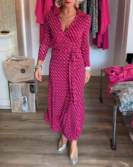 Elegancka sukienka maxi z dekoltem w kształcie litery V