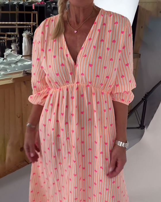 Sukienka Elegancka Dekolt W Serek Wzór W Serca