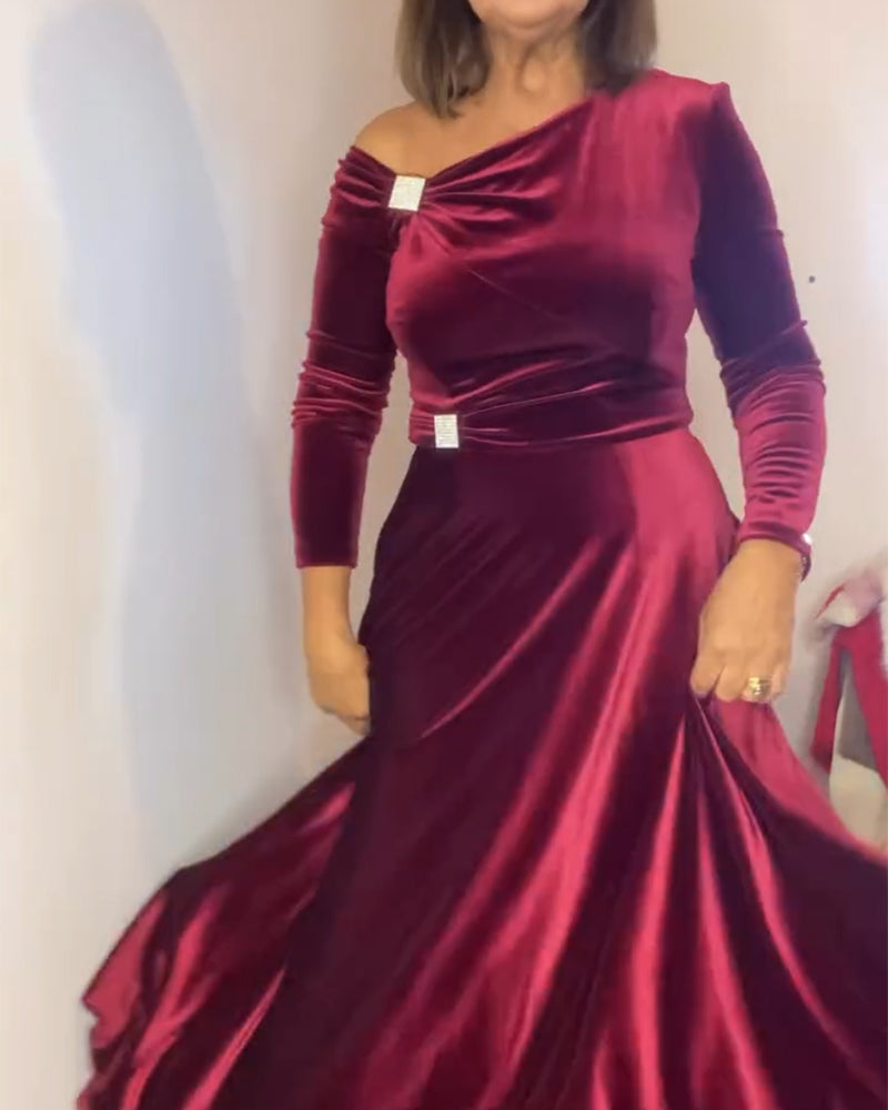 Sukienka Stylowy Aksamit Metalowe Sprzączki