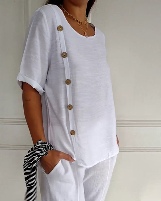 Bluzka z cienkiego materiału z guzikami