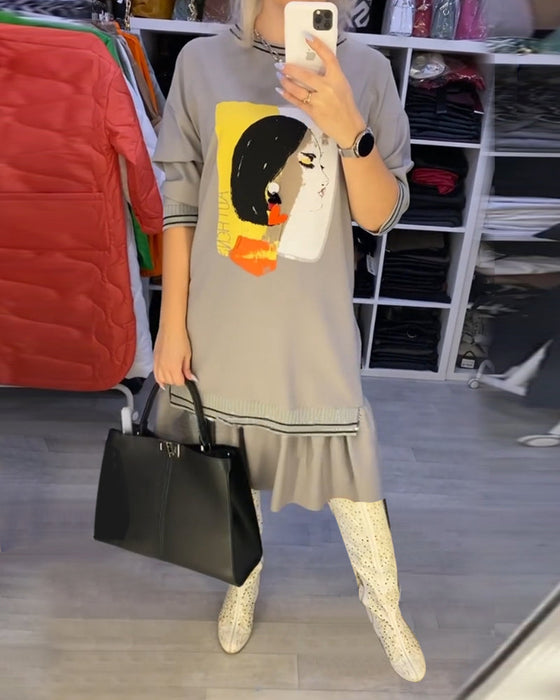 Sukienka o ciekawym kroju z długim rękawem