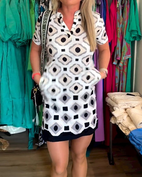 Sukienka z krótkim rękawem i nadrukiem V-Neck