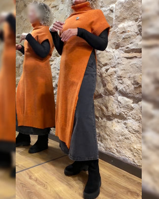 Krótki Rękaw Golf Z Rozcięciem I Golfowym Kołnierzem