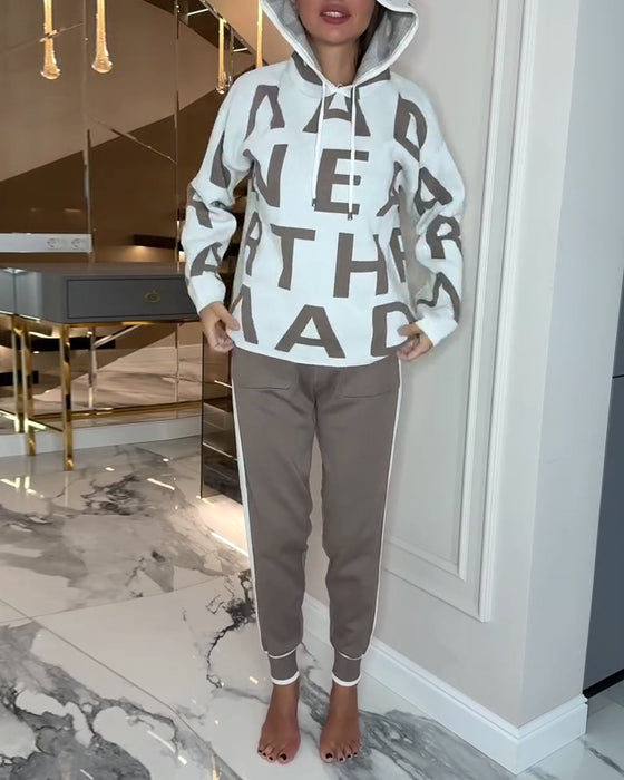 Zestaw Dwuczęściowy Z Kapturem I Printem Z Napisem