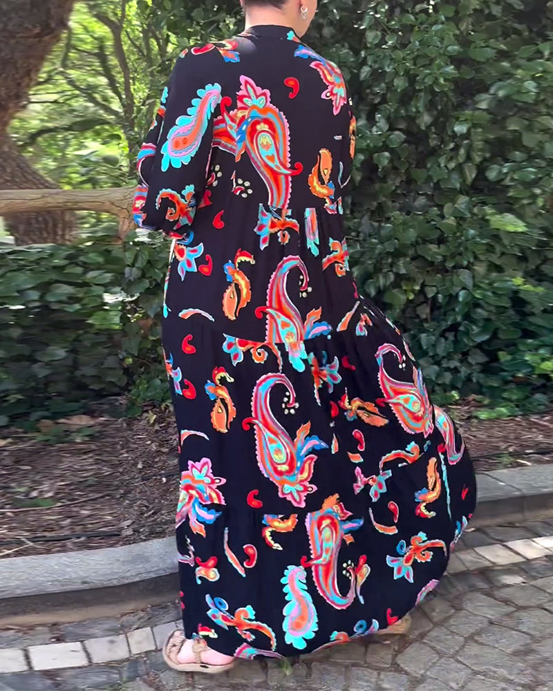 Sukienka z długim rękawem i nadrukiem w stylu vintage