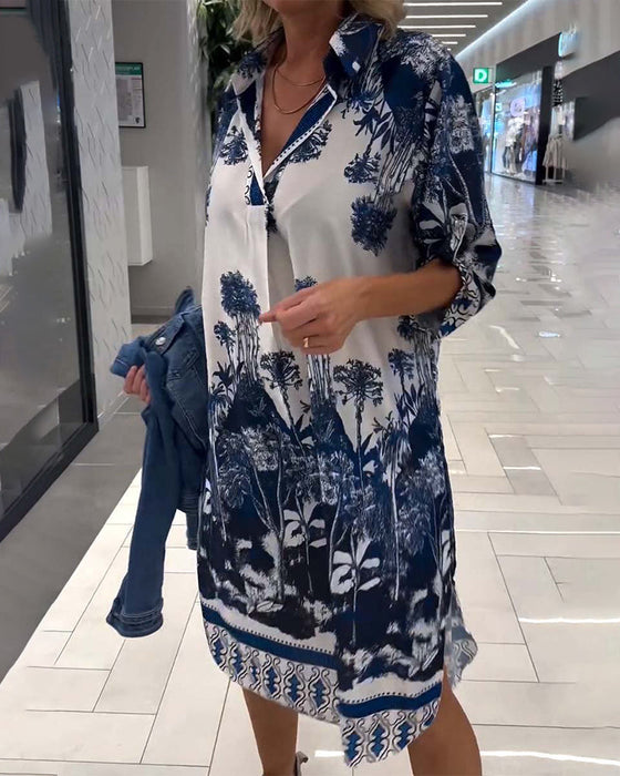 Swobodna sukienka z rękawami trzy czwarte w botaniczny wzór