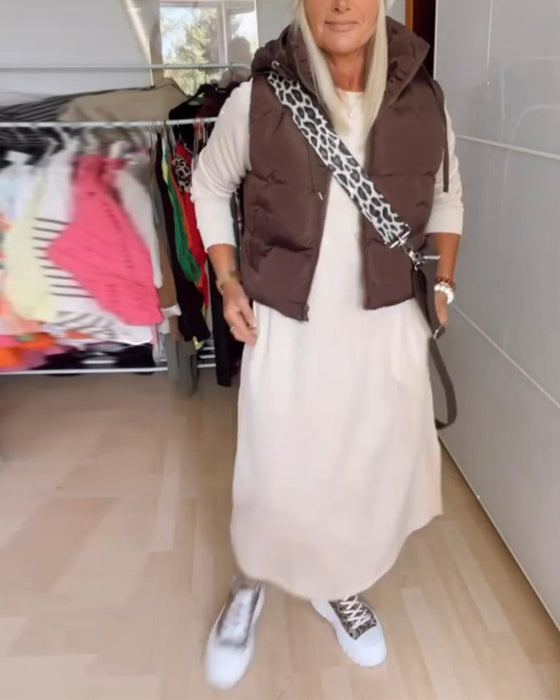 Jednokolorowa kamizelka z kapturem