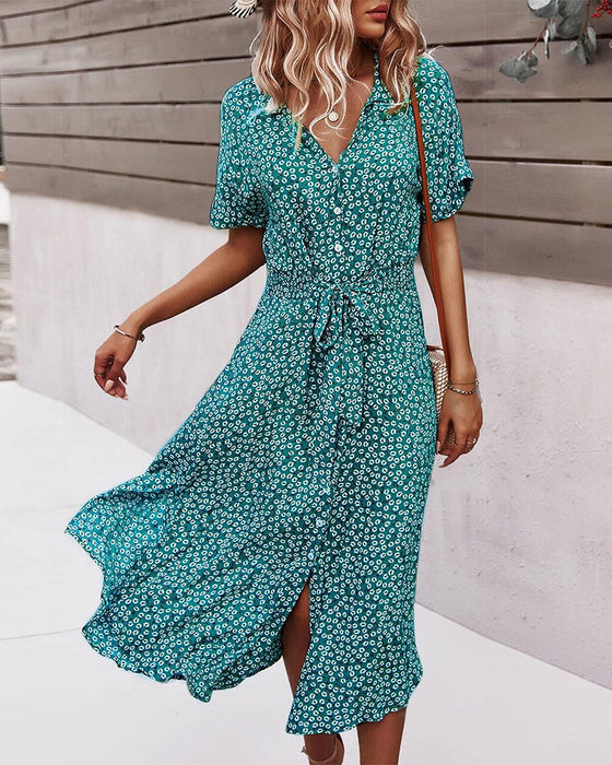 Sukienka z krótkim rękawem i kwiatowymi nadrukami