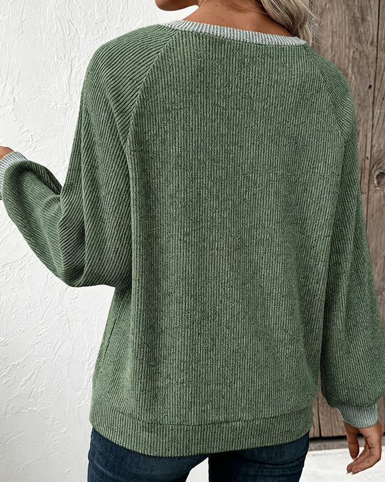 Knit Top Z Kontrastowym Kołnierzykiem Z Długim Rękawem