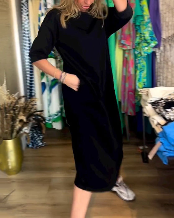 Jednokolorowa sukienka z okrągłym dekoltem