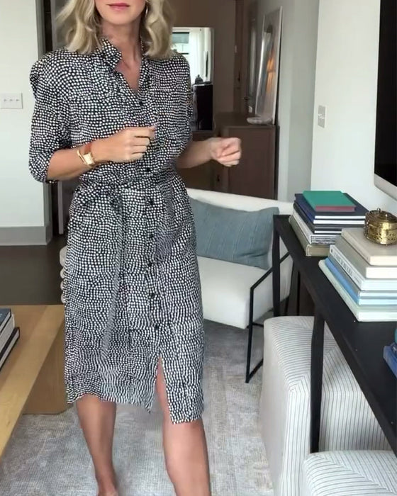 Sukienka z nadrukiem z guzikami