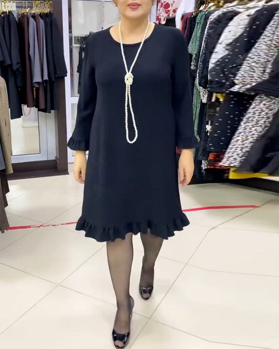 Patchworkowa marszczona sukienka w jednolitym kolorze