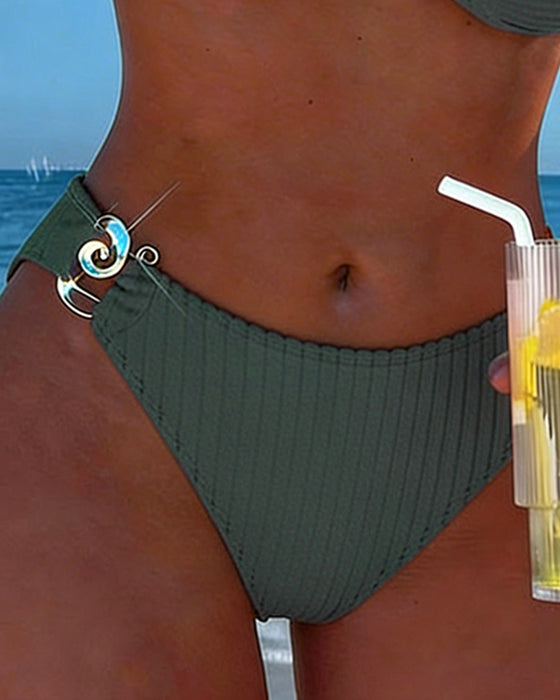 Bikini Pionowy Wzór Metalowa Klamra Rozcięcie