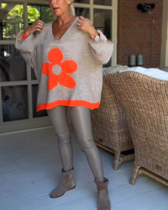 Sweter z dekoltem w kształcie litery V w kwiatowy wzór