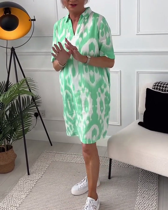 Sukienka z krótkim rękawkiem i nadrukiem