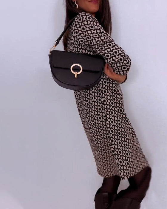 Sukienka w stylu casual z długimi rękawami