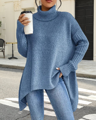 Luźny Sweter z Wysokim Kołnierzem o Nieregularnym Kroju