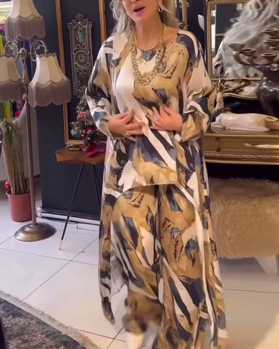 Elegancki dwuczęściowy komplet z nieregularnym nadrukiem