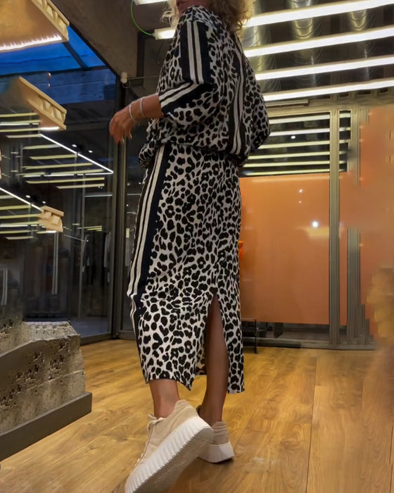 Dwuczęściowy komplet ze spódnicą w paski w panterkę