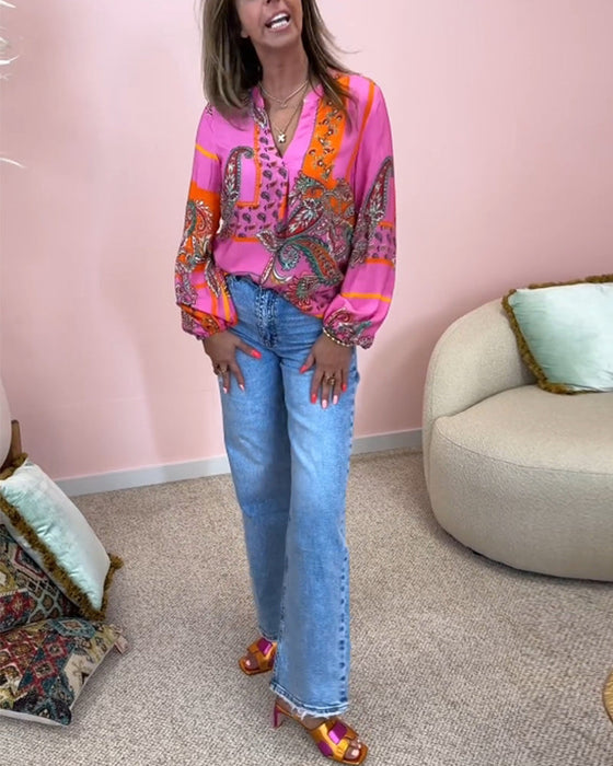 Modna bluzka z długim rękawem i dekoltem w kształcie litery V