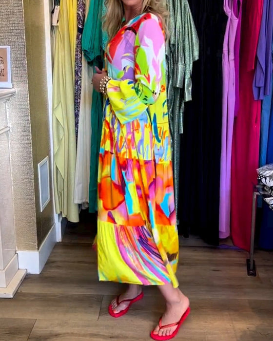 Rozkloszowana sukienka z nadrukiem