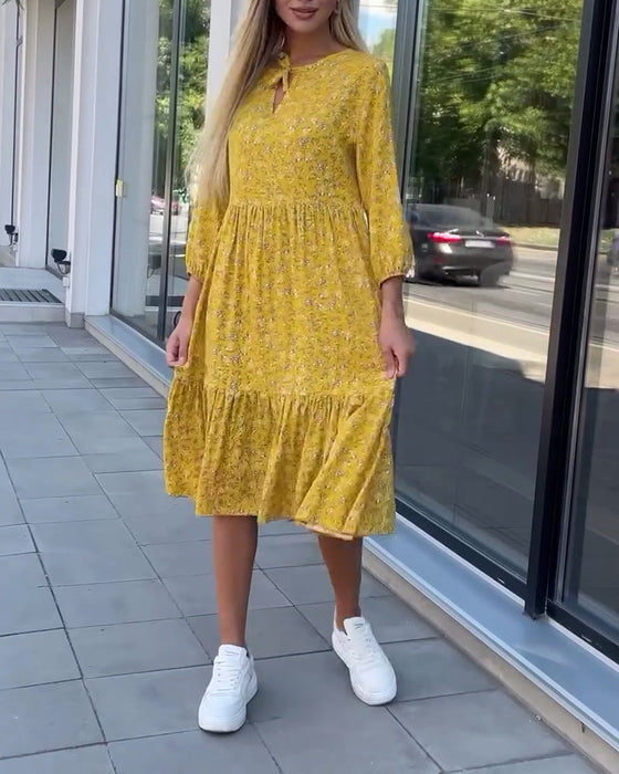 Plisowana sukienka w świeże kwiaty