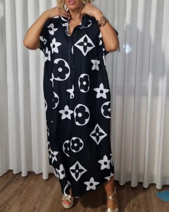 Sukienka z kontrastowym nadrukiem zapinana na guziki