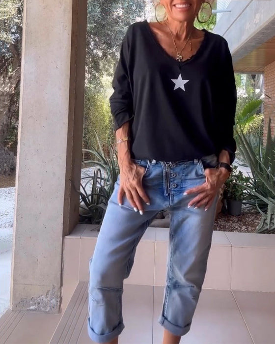 Bluzka z nadrukiem gwiazdy z dekoltem w szpic