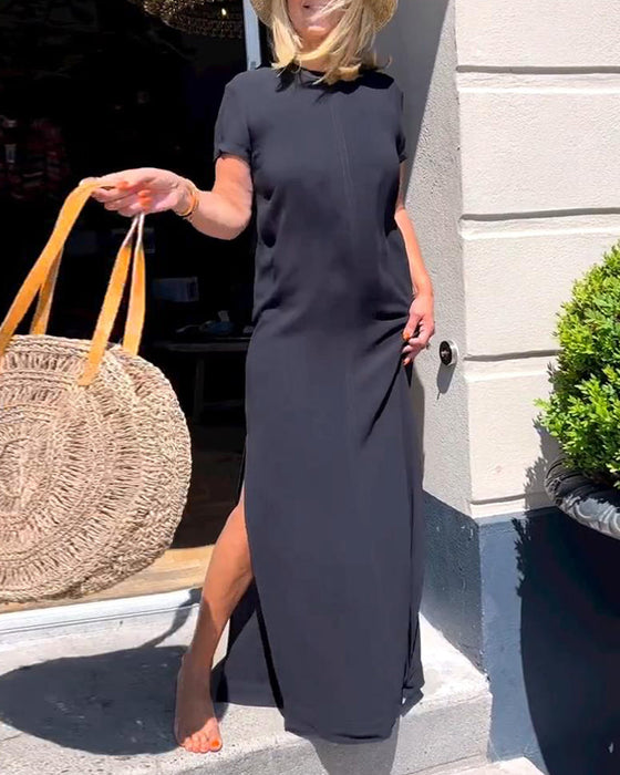 Elegancka sukienka z krótkim rękawem w jednolitym kolorze