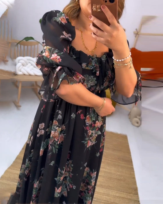 Elegancka sukienka w kwiaty z kwadratowym dekoltem