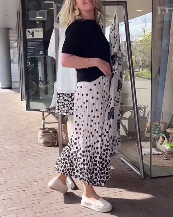 Elegancka plisowana spódnica w groszki