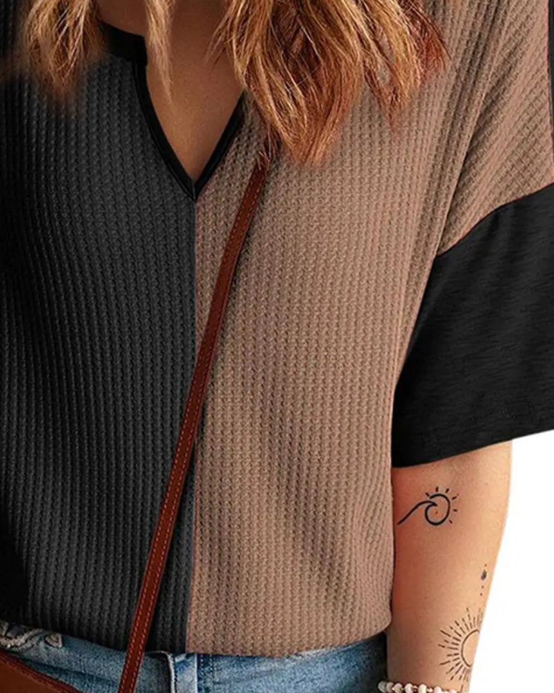 T-Shirt Kolorowe Bloki Gofrowana Dzianina