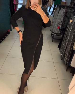 Rozcięta sukienka z okrągłym dekoltem