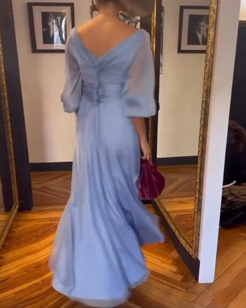 Sukienka w jednolitym kolorze z niskim stanem