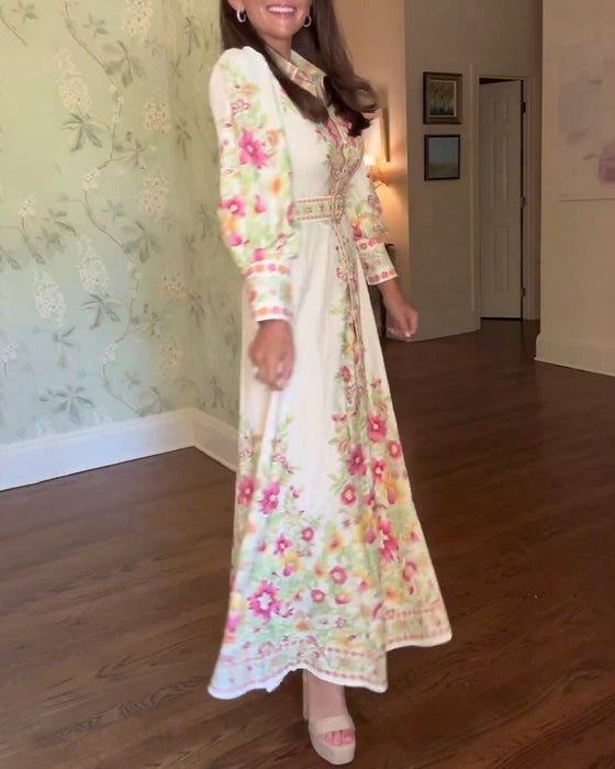 Elegancka sukienka maxi z długimi rękawami i kwiatowym nadrukiem