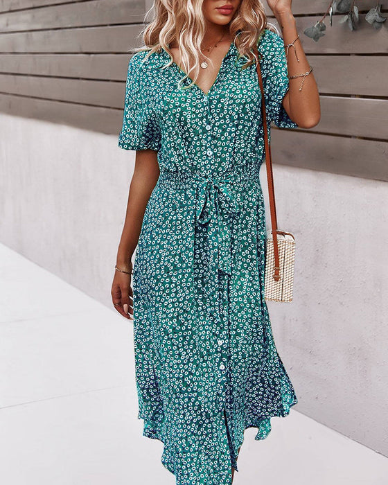 Sukienka z krótkim rękawem i kwiatowymi nadrukami