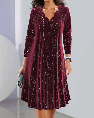 Elegancka sukienka z długim rękawem i dekoltem w kształcie litery V