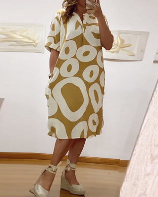 Sukienka w kształcie litery V z dekoltem w kształcie litery V