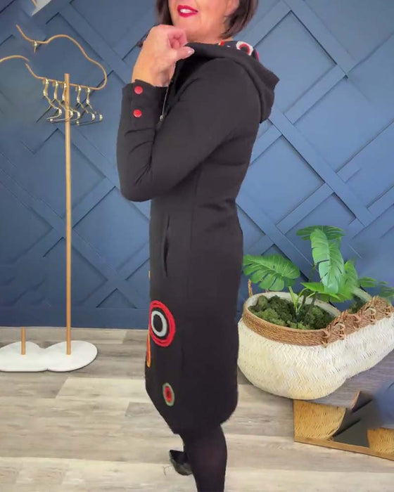 Sukienka swobodna z kapturem i zamkiem błyskawicznym w kształcie koła