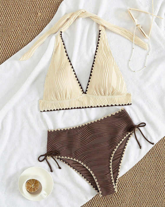 Bikini Set Dwuczęściowy z Halterem i Kontrastowym Designem
