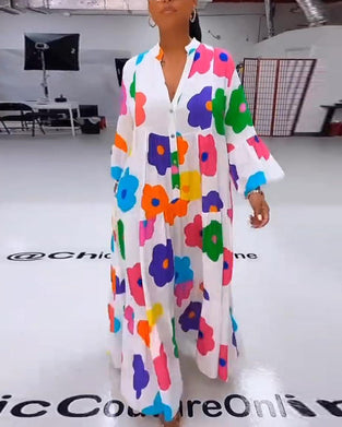 Sukienka na co dzień z kolorowym kwiatowym nadrukiem i rękawami dzwonkowymi