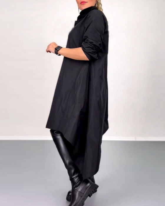 Sukienka o nieregularnym kroju w jednolitym kolorze