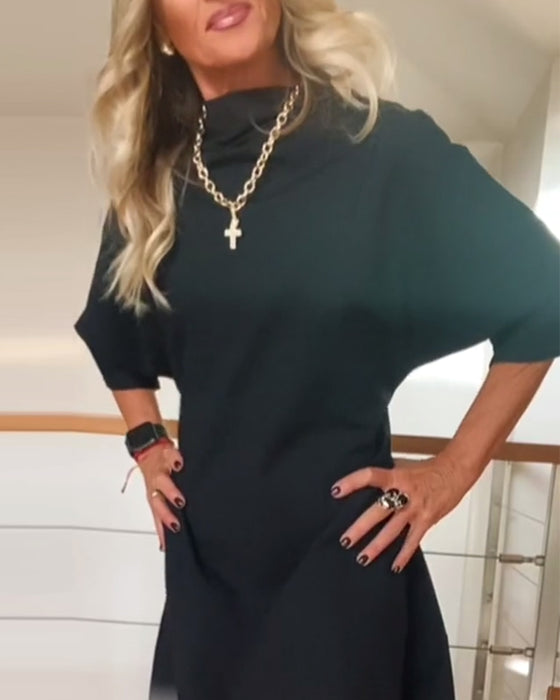 Jednolita luźna swobodna sukienka z wysokim kołnierzem